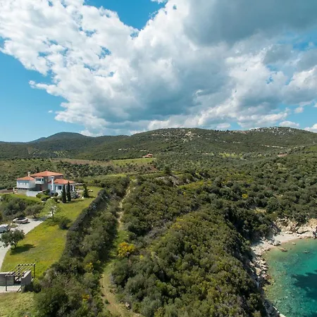 Villa Pirgadikia *